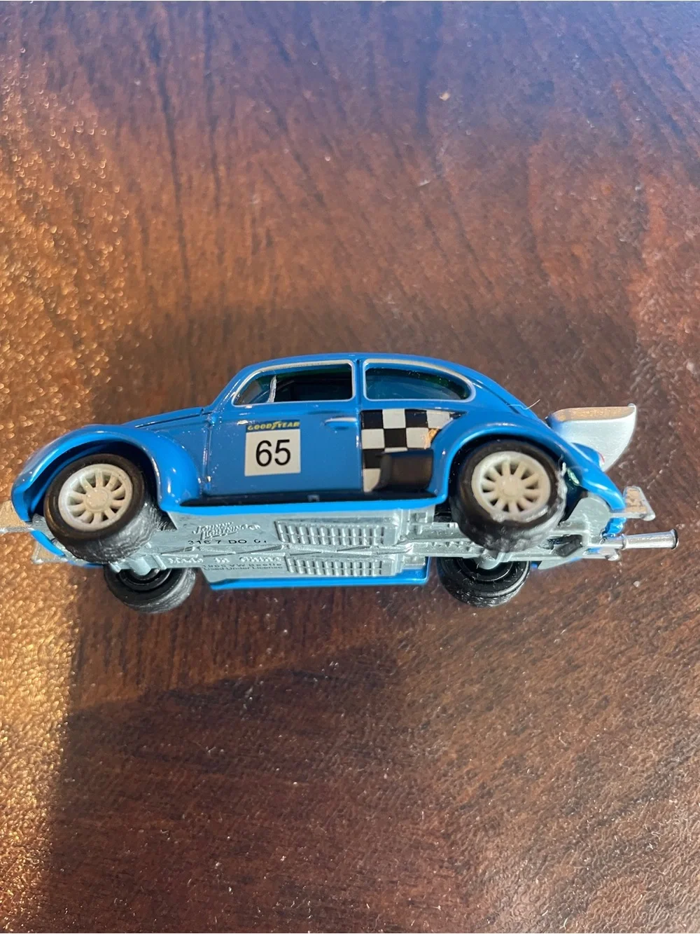 1965 VW Volkswagen Rally Racing Beetle Bug 1/64 Scale Johnny Lighting